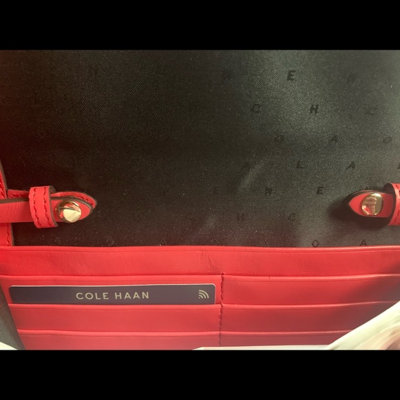 Cole Haan cross body designer purse- Red - Picture 5 of 8